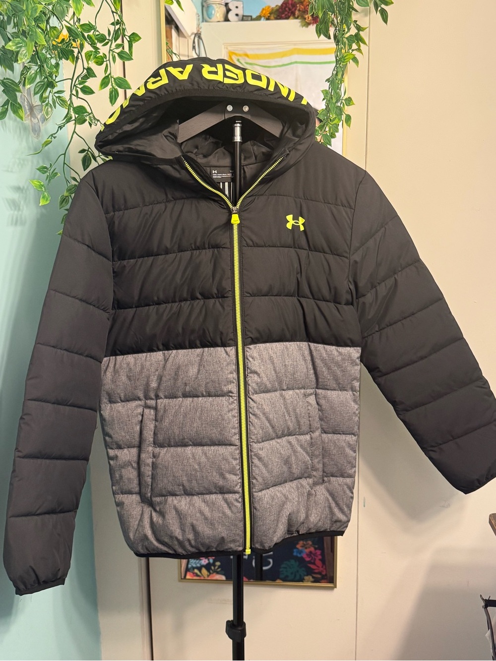 Under Armour Youth Large ColdGear Puffer Jacket Black Gray Neon Hood